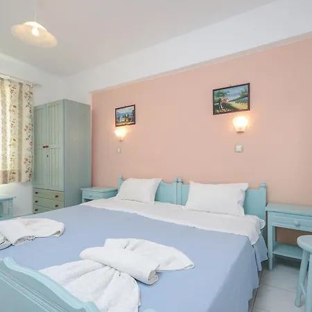 Sunday Agia Anna (Naxos)