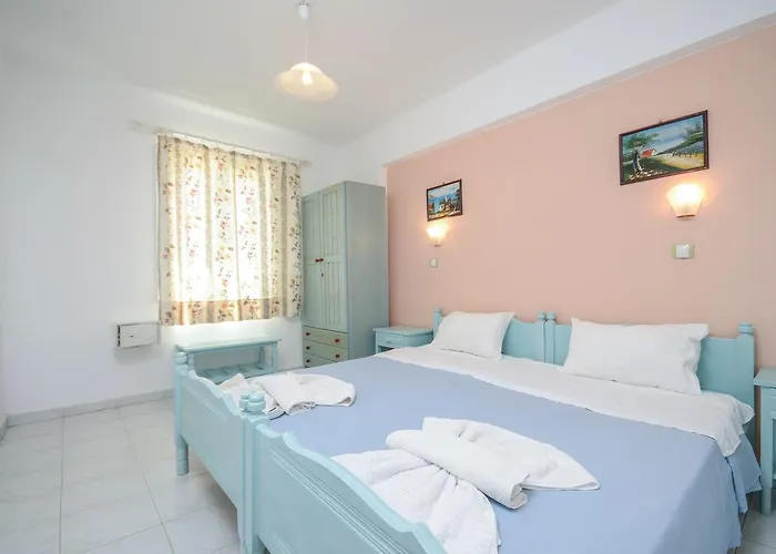 公寓 星期天一室公寓酒店 Agia Anna (Naxos)